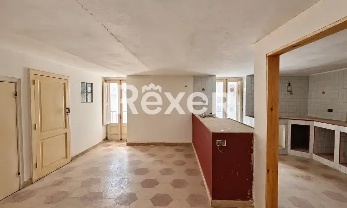 Rexer-Ruvo-di-Puglia-Palazzotto-storico-su-pi-livelli-con-terrazzo-panoramico-in-Via-Cattedrale-Ruvo-di-Puglia-Altro