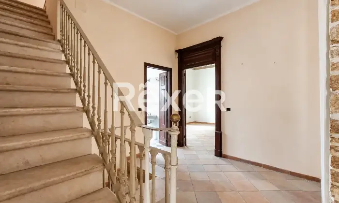 Rexer-Ruvo-di-Puglia-Palazzotto-storico-su-pi-livelli-con-terrazzo-panoramico-in-Via-Cattedrale-Ruvo-di-Puglia-Altro
