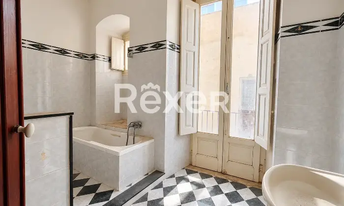 Rexer-Ruvo-di-Puglia-Palazzotto-storico-su-pi-livelli-con-terrazzo-panoramico-in-Via-Cattedrale-Ruvo-di-Puglia-Altro