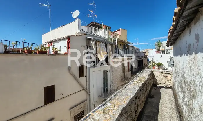 Rexer-Ruvo-di-Puglia-Palazzotto-storico-su-pi-livelli-con-terrazzo-panoramico-in-Via-Cattedrale-Ruvo-di-Puglia-Altro