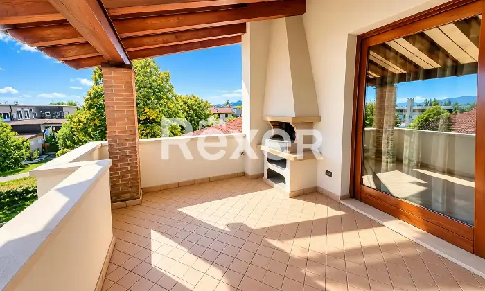Rexer-Montecchio-Maggiore-Ampio-attico-con-terrazza-Altro