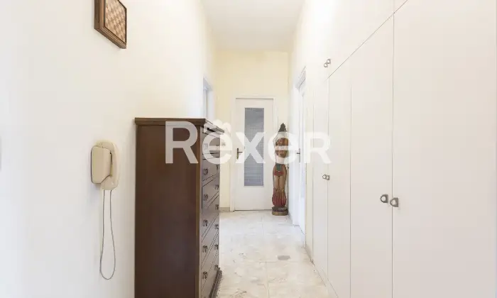 Rexer-Torino-TRILOCALE-ULTIMO-PIANO-CON-POSTO-AUTO-Ingresso