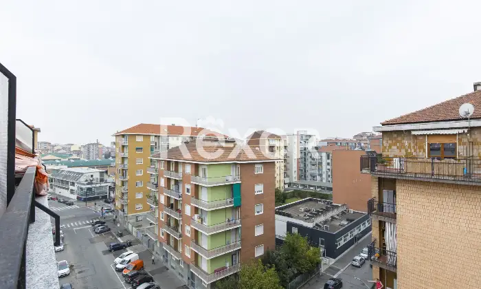 Rexer-Torino-TRILOCALE-ULTIMO-PIANO-CON-POSTO-AUTO-Vista