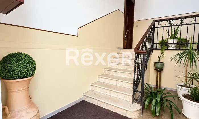 Rexer-Reggio-Calabria-Appartamento-con-terrazzo-esclusivo-di-mq-Altro