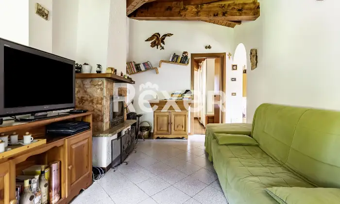 Rexer-Castiglione-Dintelvi-Bilocale-con-giardino-e-posto-auto-coperto-Altro