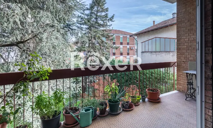 Rexer-Ferrara-Appartamento-camere-e-due-bagni-Altro
