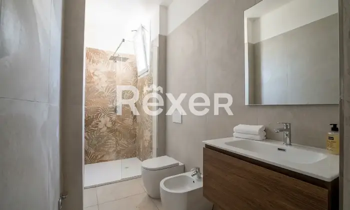 Rexer-Bologna-Appartamento-con-giardinopergolato-Altro