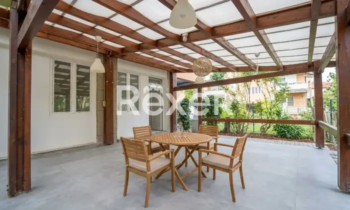 Rexer-Bologna-Appartamento-con-giardinopergolato-Altro