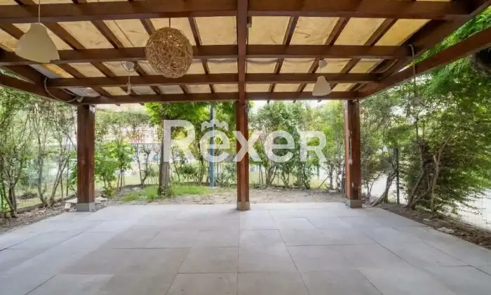 Rexer-Bologna-Appartamento-con-giardinopergolato-Altro