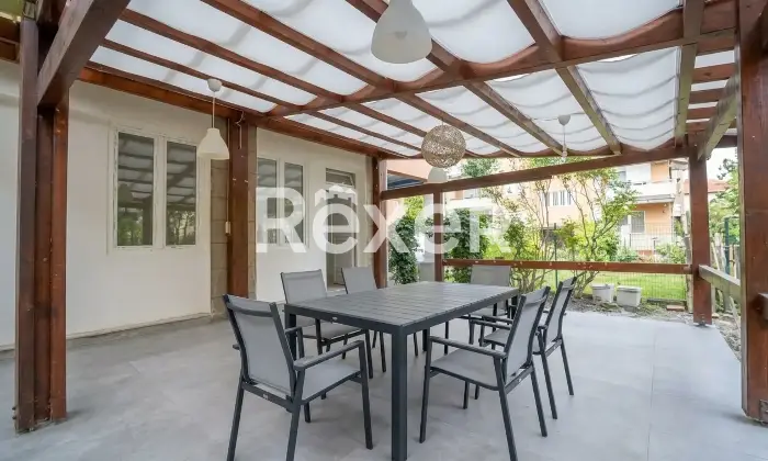 Rexer-Bologna-Appartamento-con-giardinopergolato-Altro