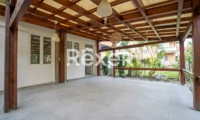 Rexer-Bologna-Appartamento-con-giardinopergolato-Altro