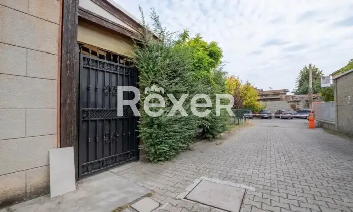 Rexer-Bologna-Appartamento-con-giardinopergolato-Altro