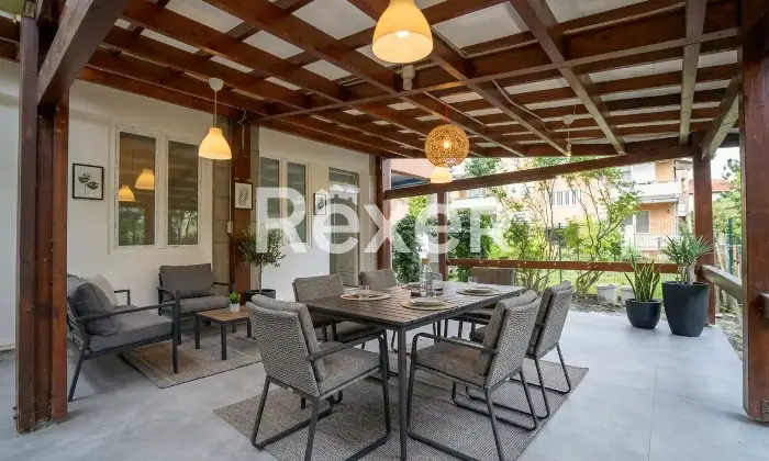 Rexer-Bologna-Appartamento-con-giardinopergolato-Altro