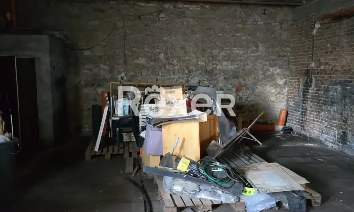 Rexer-Cupramontana-Garage-in-vendita-in-Via-Cesare-Battisti-a-Cupramontana-Altro