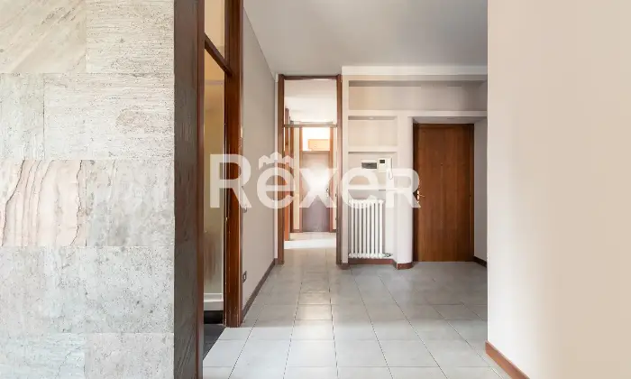 Rexer-NOVA-MILANESE-luminoso-e-ampio-trilocale-con-cucina-abitabile-doppi-servizi-ampio-balcone-cantina-e-box-Altro