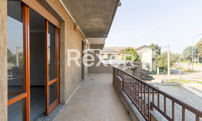 Rexer-NOVA-MILANESE-luminoso-e-ampio-trilocale-con-cucina-abitabile-doppi-servizi-ampio-balcone-cantina-e-box-Altro