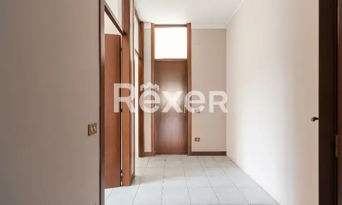 Rexer-NOVA-MILANESE-luminoso-e-ampio-trilocale-con-cucina-abitabile-doppi-servizi-ampio-balcone-cantina-e-box-Altro