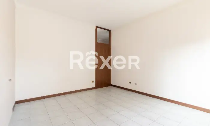 Rexer-NOVA-MILANESE-luminoso-e-ampio-trilocale-con-cucina-abitabile-doppi-servizi-ampio-balcone-cantina-e-box-Altro