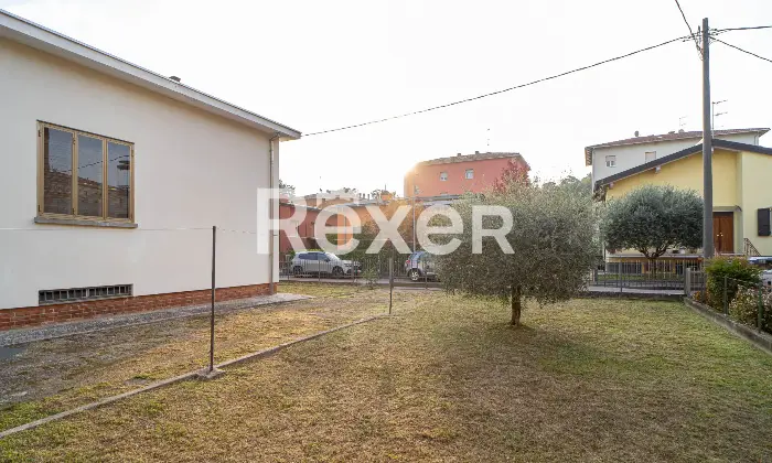Rexer-Collecchio-Casa-indipendente-con-ampio-giardino-privato-nel-cuore-di-Collecchio-Altro