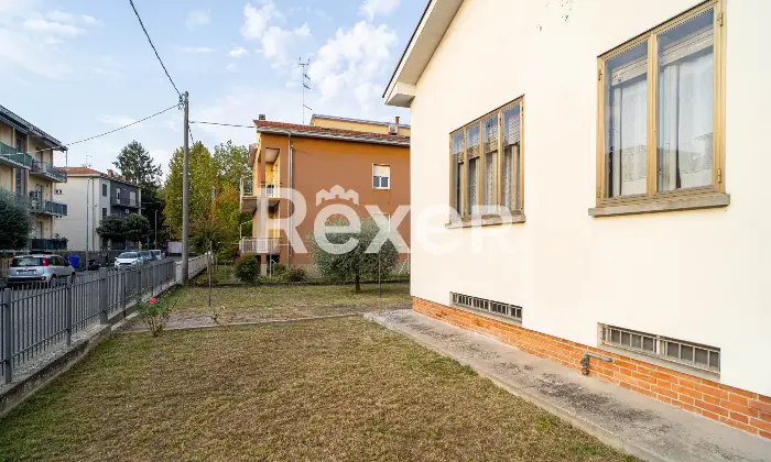 Rexer-Collecchio-Casa-indipendente-con-ampio-giardino-privato-nel-cuore-di-Collecchio-Altro