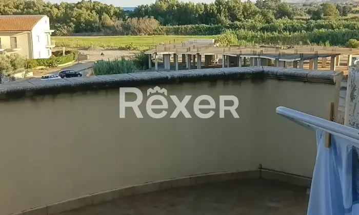 Rexer-Satriano-Appartamento-con-ampio-balcone-e-box-auto-in-Via-Pietro-Nenni-Satriano-Altro