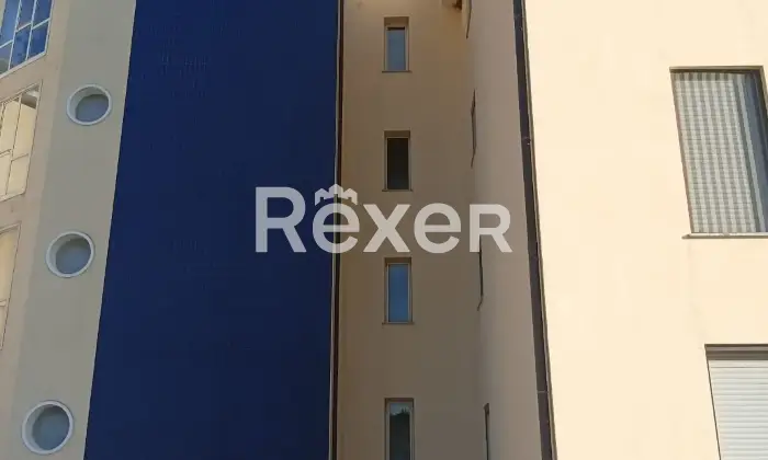 Rexer-Satriano-Appartamento-con-ampio-balcone-e-box-auto-in-Via-Pietro-Nenni-Satriano-Altro