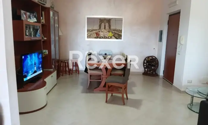 Rexer-Satriano-Appartamento-con-ampio-balcone-e-box-auto-in-Via-Pietro-Nenni-Satriano-Altro