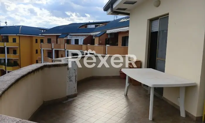 Rexer-Satriano-Appartamento-con-ampio-balcone-e-box-auto-in-Via-Pietro-Nenni-Satriano-Altro
