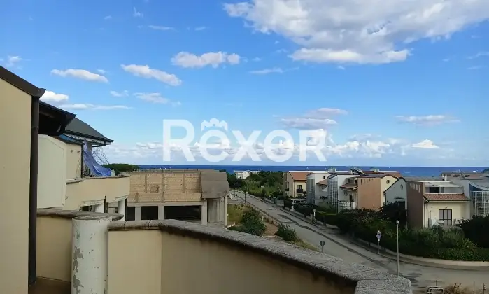 Rexer-Satriano-Appartamento-con-ampio-balcone-e-box-auto-in-Via-Pietro-Nenni-Satriano-Altro