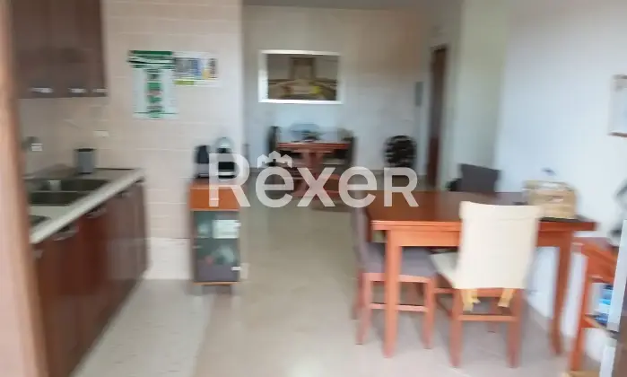Rexer-Satriano-Appartamento-con-ampio-balcone-e-box-auto-in-Via-Pietro-Nenni-Satriano-Altro