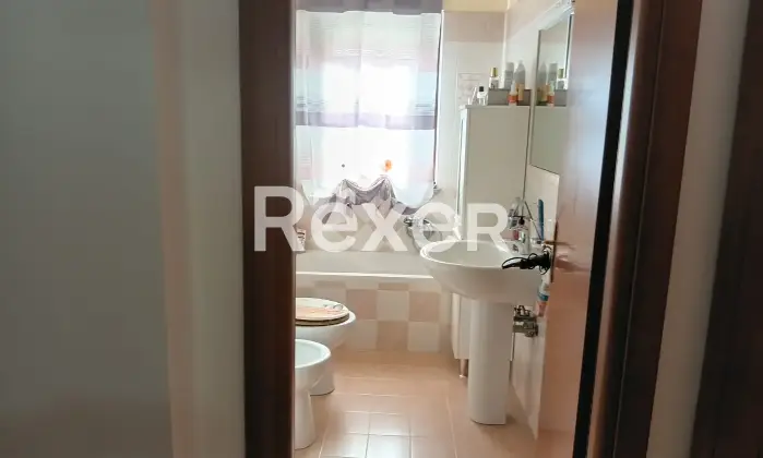 Rexer-Satriano-Appartamento-con-ampio-balcone-e-box-auto-in-Via-Pietro-Nenni-Satriano-Altro