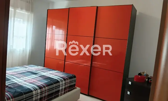 Rexer-Satriano-Appartamento-con-ampio-balcone-e-box-auto-in-Via-Pietro-Nenni-Satriano-Altro