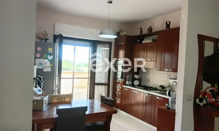 Rexer-Satriano-Appartamento-con-ampio-balcone-e-box-auto-in-Via-Pietro-Nenni-Satriano-Altro
