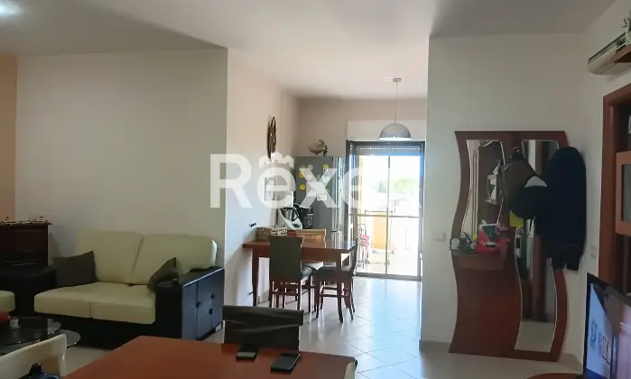 Rexer-Satriano-Appartamento-con-ampio-balcone-e-box-auto-in-Via-Pietro-Nenni-Satriano-Altro
