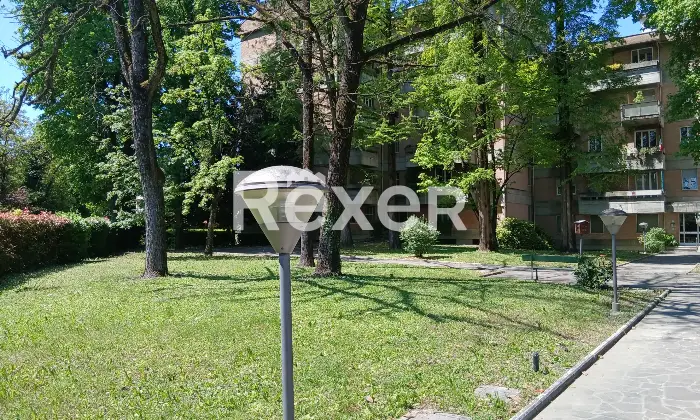 Rexer-Parma-PRIVATO-VENDE-Trilocale-con-Garage-doppi-servizi-no-agenzia-Giardino