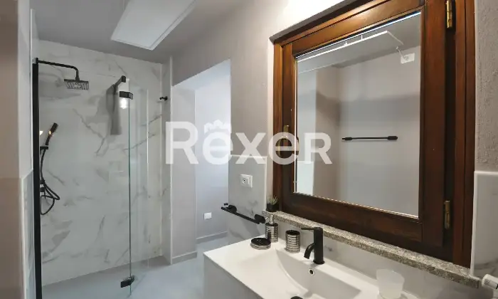 Rexer-Val-di-Nizza-Intero-edificio-in-vendita-in-Via-Monte-a-Val-di-Nizza-Altro