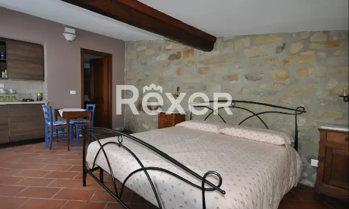 Rexer-Val-di-Nizza-Intero-edificio-in-vendita-in-Via-Monte-a-Val-di-Nizza-Altro