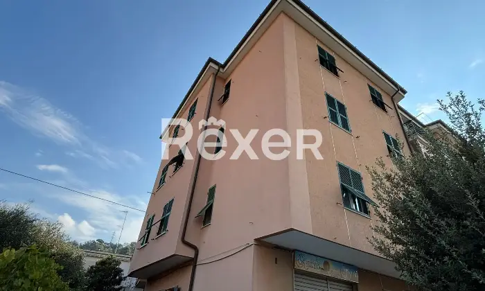 Rexer-Albisola-Superiore-Luminoso-trilocale-con-utile-magazzino-carrabile-Altro