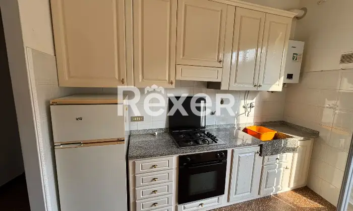 Rexer-Albisola-Superiore-Luminoso-trilocale-con-utile-magazzino-carrabile-Altro