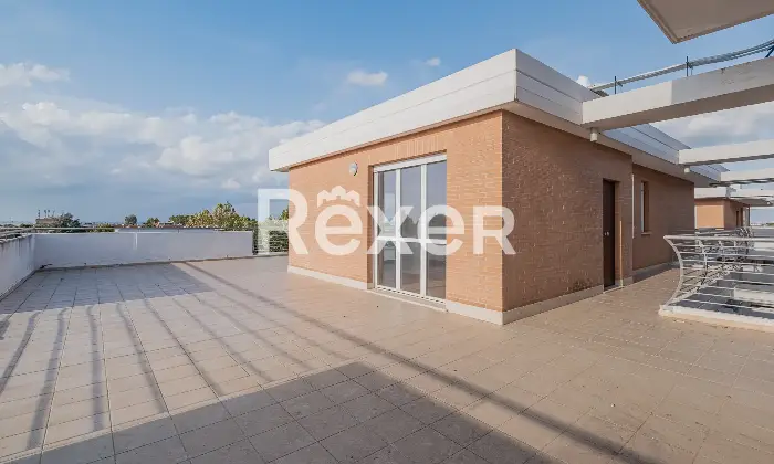 Rexer-Roma-Attico-in-via-Alessandro-Capalti-Terrazzo
