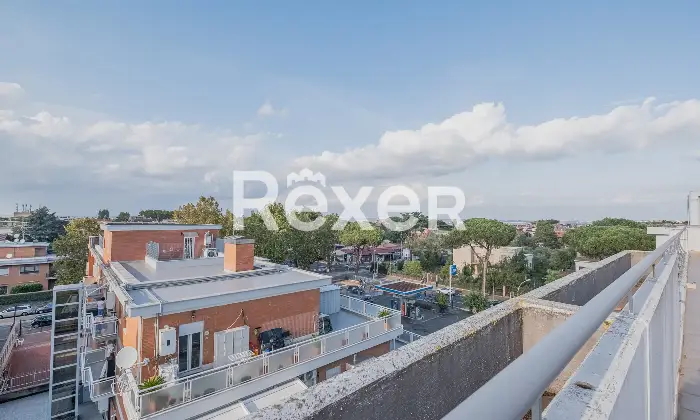 Rexer-Roma-Attico-in-via-Alessandro-Capalti-Vista