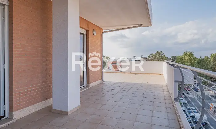 Rexer-Roma-Attico-in-via-Alessandro-Capalti-Terrazzo