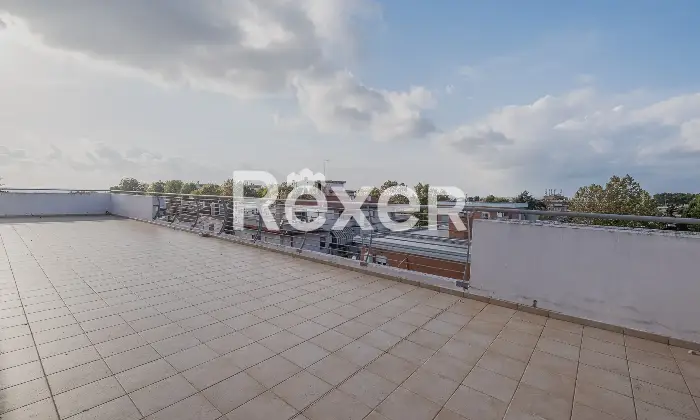 Rexer-Roma-Attico-in-via-Alessandro-Capalti-Vista