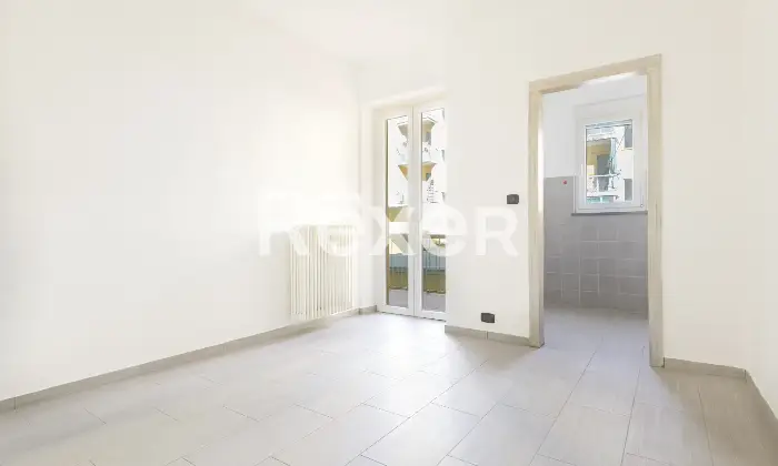 Rexer-Pinerolo-Appartamento-gi-ristrutturato-in-zona-Precollinare-Soggiorno