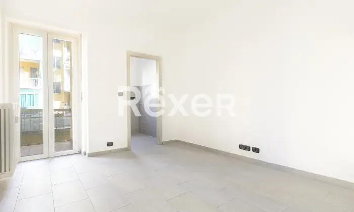 Rexer-Pinerolo-Appartamento-gi-ristrutturato-in-zona-Precollinare-Soggiorno