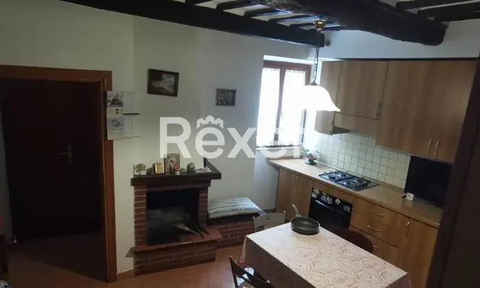 Rexer-Serravalle-di-Chienti-Casa-indipendente-in-vendita-in-Corso-Giacomo-Leopardi-a-Serravalle-di-Chienti-Altro