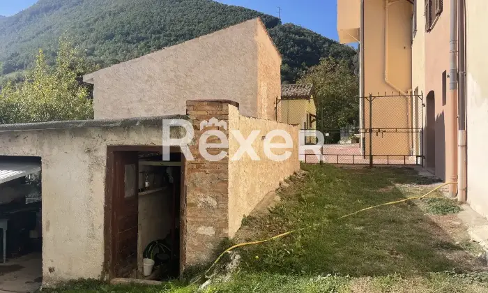 Rexer-Serravalle-di-Chienti-Casa-indipendente-in-vendita-in-Corso-Giacomo-Leopardi-a-Serravalle-di-Chienti-Altro