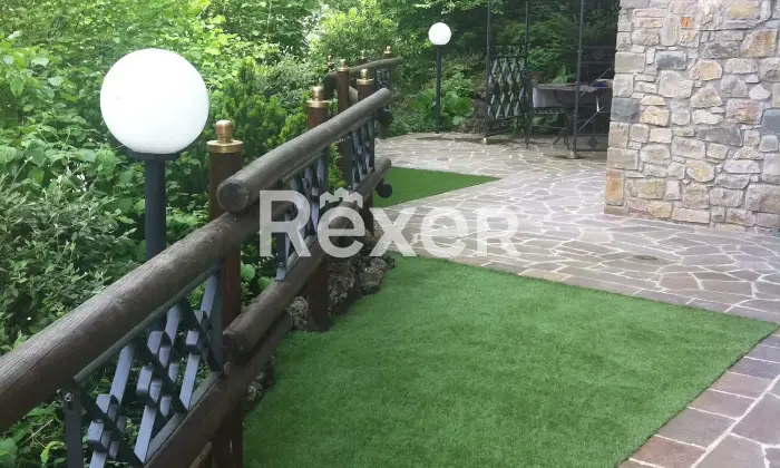 Rexer-Songavazzo-Trilocale-in-residence-con-piscina-Via-Europa-Unita-Songavazzo-Giardino