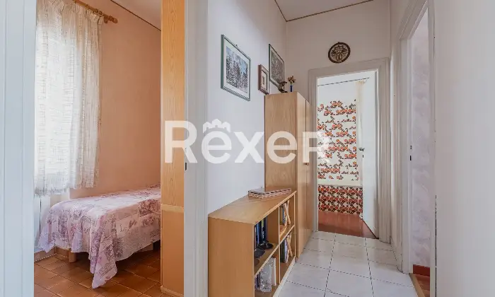 Rexer-Roma-Magliana-Nuova-Trilocale-mq-con-soffitta-mq-Altro
