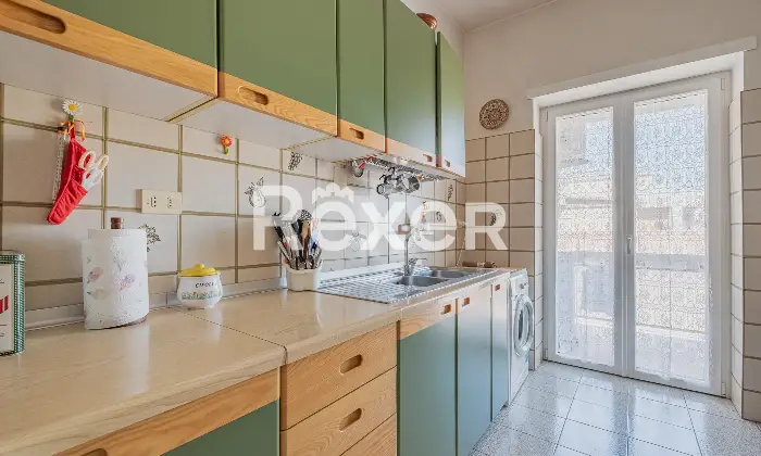 Rexer-Roma-Magliana-Nuova-Trilocale-mq-con-soffitta-mq-Altro